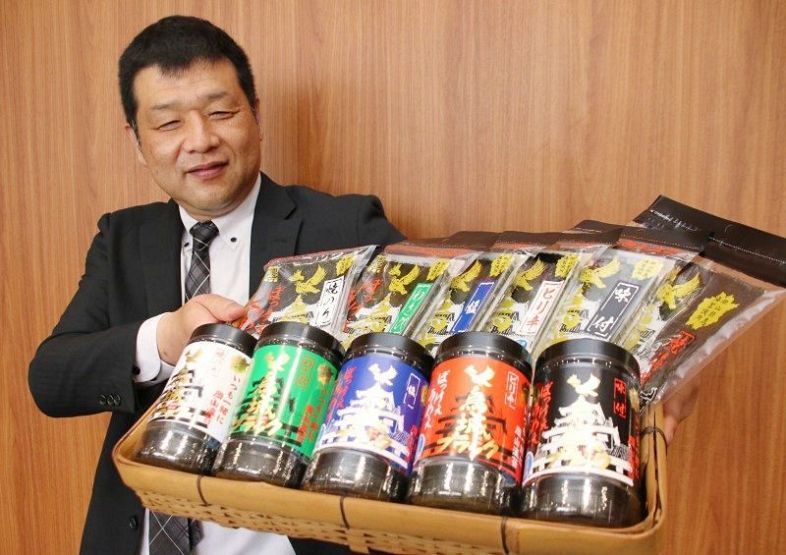 上質のノリは「烏城ブラック」　岡山県漁連、計１１品を６月発売
