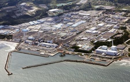 　処理水の海洋放出を始めた東京電力福島第１原発＝２４日