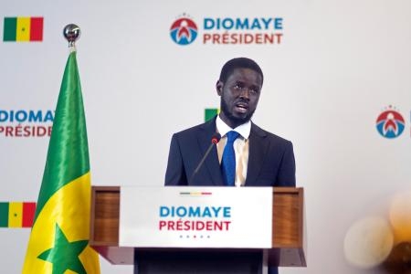 セネガル政権交代へ　大統領選で野党候補勝利