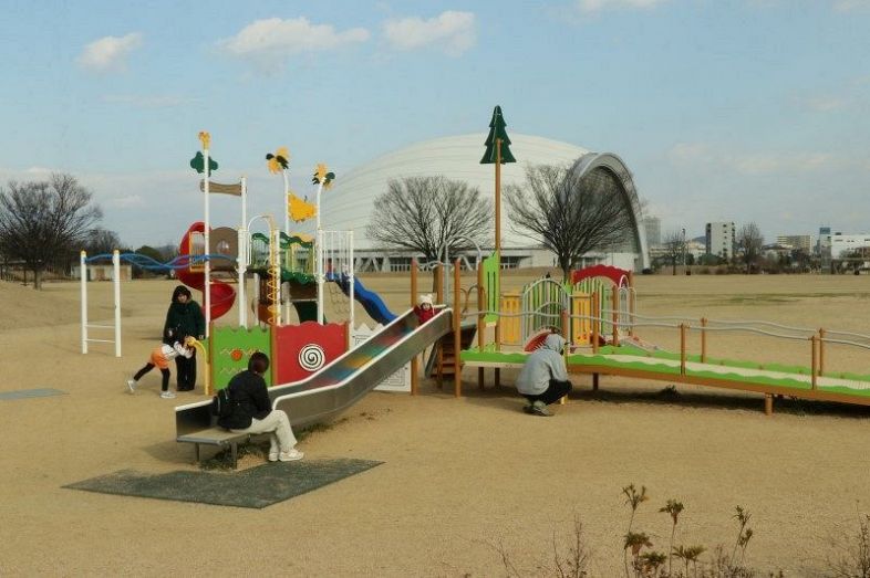 【あなたのまちの特報班】様変わりする公園遊具　単一から複合型に 少子化など背景