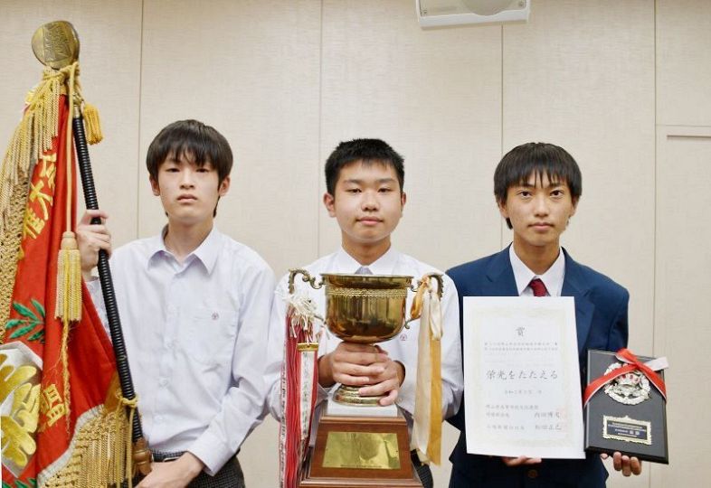 将棋男子団体Ａ組 岡山工Ａに栄冠　高校県予選、女子個人は和氣さん