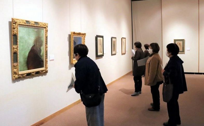 多様な洋画が並ぶ竹喬美術館の特別展
