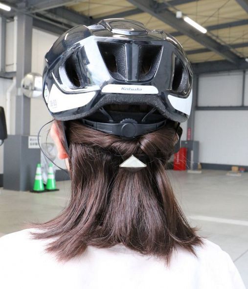 ヘルメット姿でもかわいい髪形は　清心女子大生とＪＡＦ岡山が考案