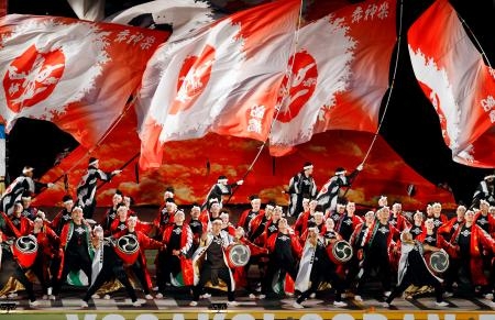 ＹＯＳＡＫＯＩ祭り閉幕、札幌　マスクせず２万４千人が演舞