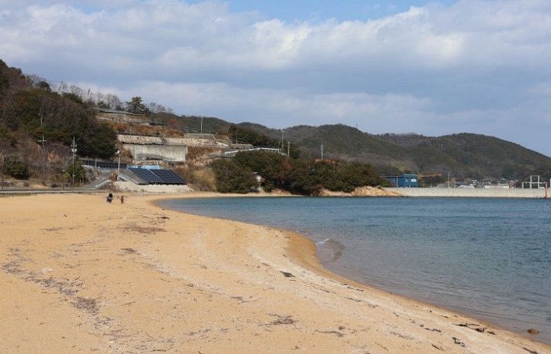宝伝、犬島海水浴場を廃止　岡山市発表、来場者減で運営困難