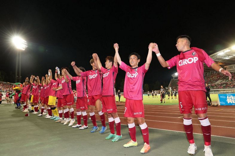 クラブ最多タイの４連勝を飾った９月の仙台戦で喜ぶファジアーノ岡山イレブン＝シティライトスタジアム