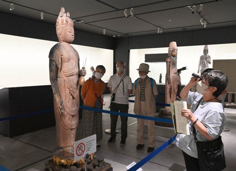 “救いの仏” 歴史ファンに癒やし　岡山県立博物館で特別展会期終盤