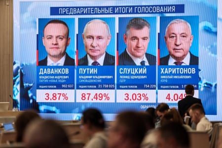 プーチン大統領、圧勝で５選　８７％超、史上最高得票
