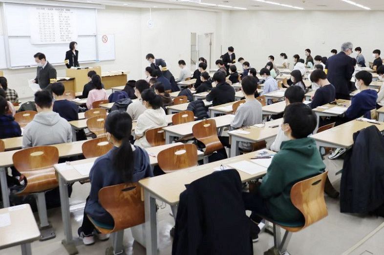 岡山県内の大学のトップを切り行われた川崎医科大の一般入試