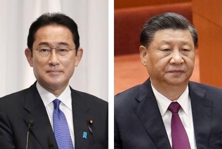 　岸田文雄首相（左）、中国の習近平国家主席　