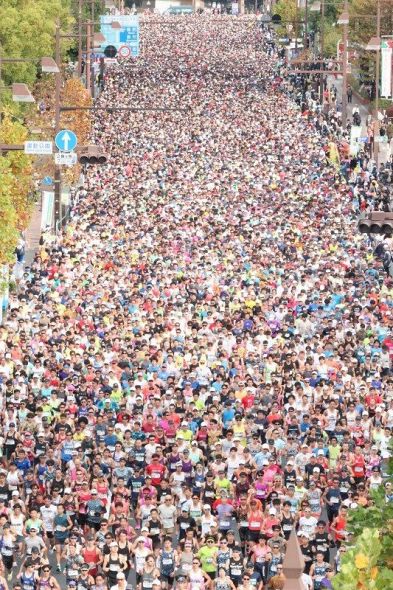 おかやまマラソン１.６万人疾走　４年ぶり完全復活 森田さんＶ
