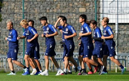 サッカー日本代表が初練習　ドイツ戦に向け全２６選手参加