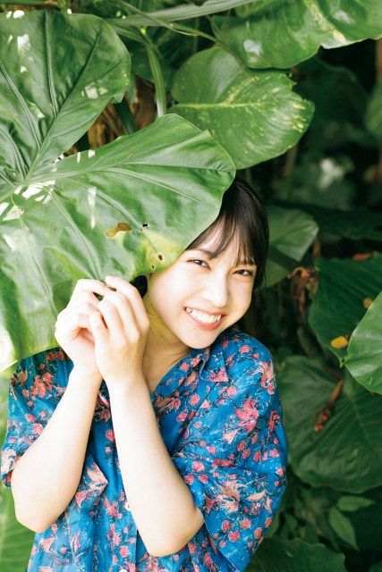 NMB48の新エース・芳賀礼、1st写真集を発売「最大限にあざとさと彼女感