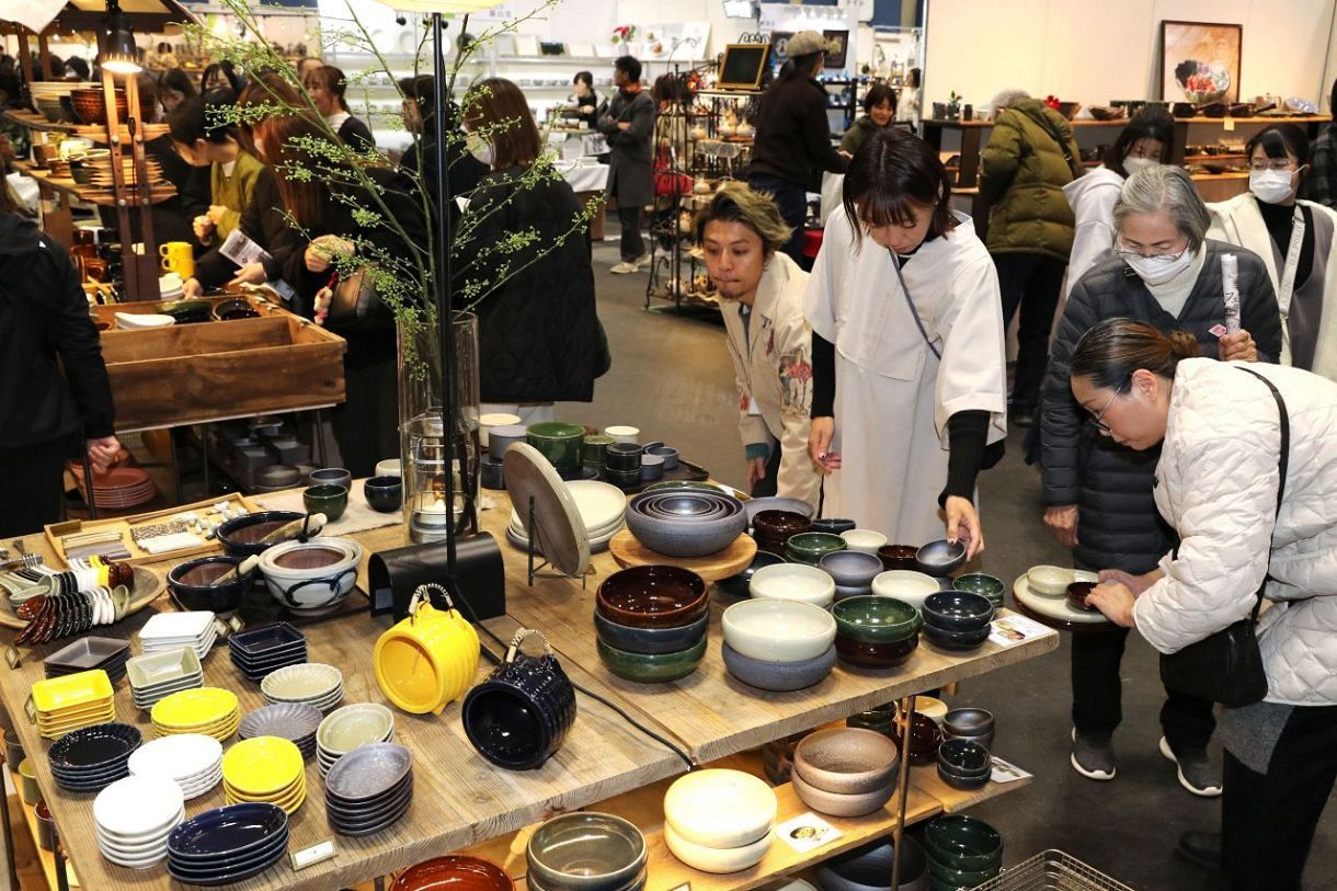 全国各地の陶磁器・工芸品を展示即売 「暮らしを彩る器フェア 全国各地の陶磁器・工芸品を展示即売 「暮らしを彩る器フェア