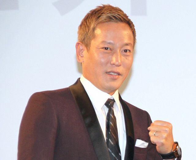 じゅんいちダビットソン「12〜13年ぶりの黒髪」“一日限定”のショットに