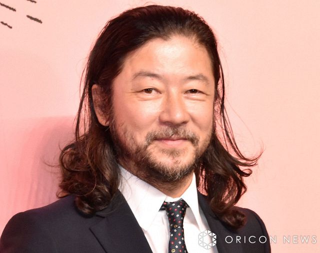 浅野忠信、俳優の息子と“貴重”な親子2ショット 元妻はChara：山陽新聞