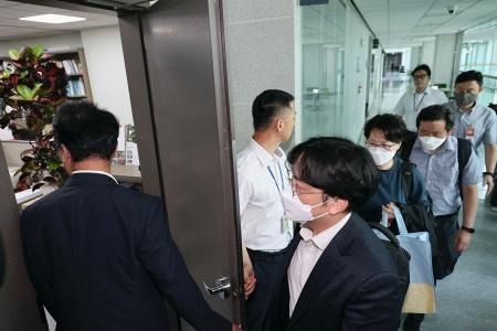 韓国前大統領逮捕】「内乱一掃」妻も標的 李在明政権、保守に
