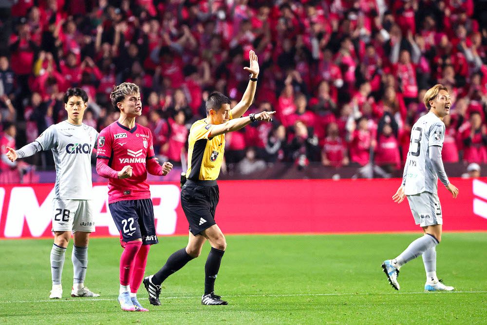 ファジアーノ、初の連勝ならず アウェーでC大阪に1―2：山陽新聞