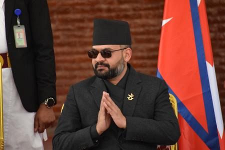 36歳のネパール首相、矢継ぎ早に改革 不法占拠の住宅立ち退かせ、荒