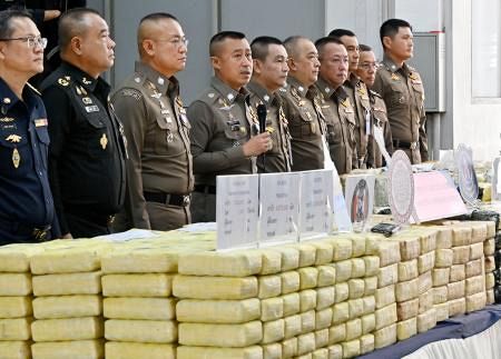 麻薬戦争再び、タイでタクシン元首相宣言 内戦ミャンマーから密輸増