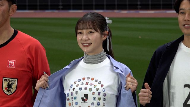 足立梨花、Jリーグ名誉女子マネージャーの苦悩「黙っとけと言われてい