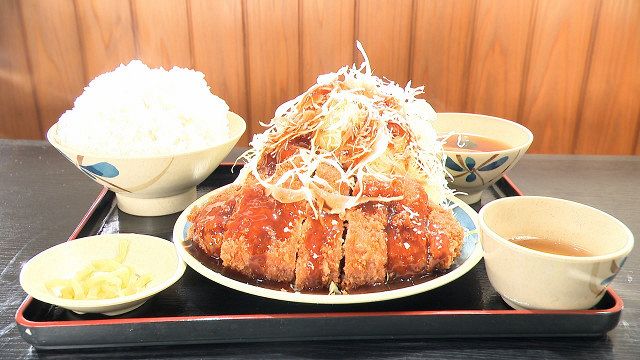 オモウマい店』山形・天童市の食堂、ロース肉“320グラム”ジャンボ