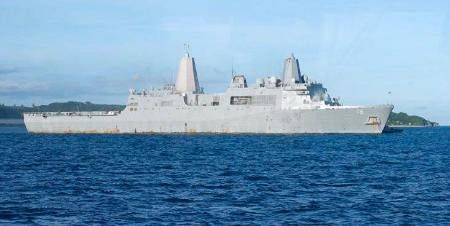 沖縄県沖で米軍艦船が火災 けが人や油流出情報なし：山陽新聞デジタル