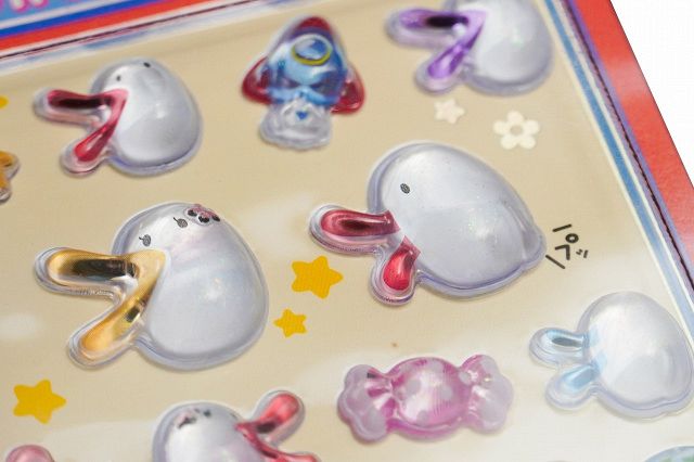 カンテレのキャラ「ハチエモン」ボンボンドロップシール化…2種類 関西