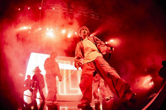 WEST.神山智洋、初の単独ツアーが開幕 “限界突破”で多彩なステージ