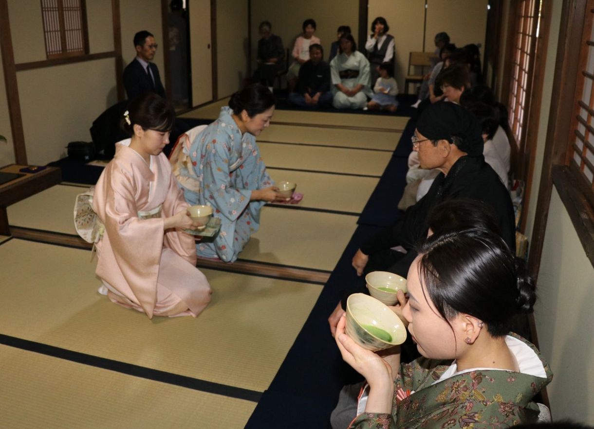 良寛しのび一服 名僧に思いはせる 円通寺で良寛茶会 倉敷・玉島：山陽 