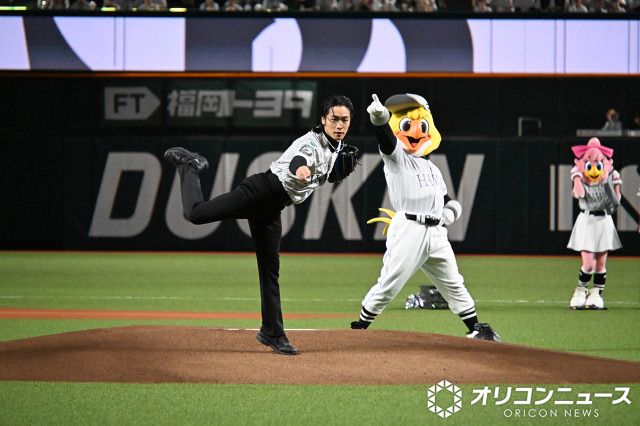 THE RAMPAGE川村壱馬、美麗な投球フォームでセレモニアルピッチ