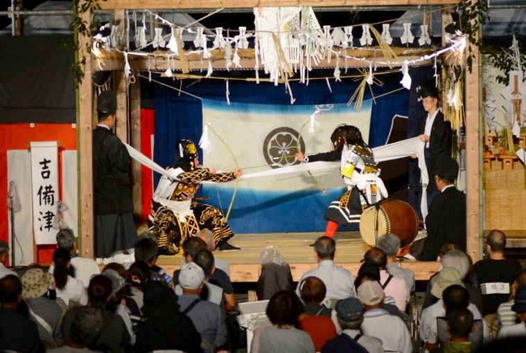 備中神楽 迫力の舞に酔いしれる 県内太夫12人 井原に集い熱演：山陽