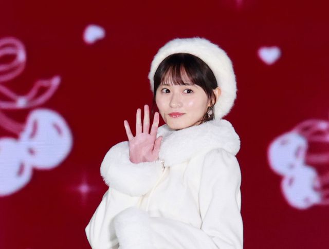 ガルアワ】乃木坂46遠藤さくら、冬のふわもこコーデ 純白デート