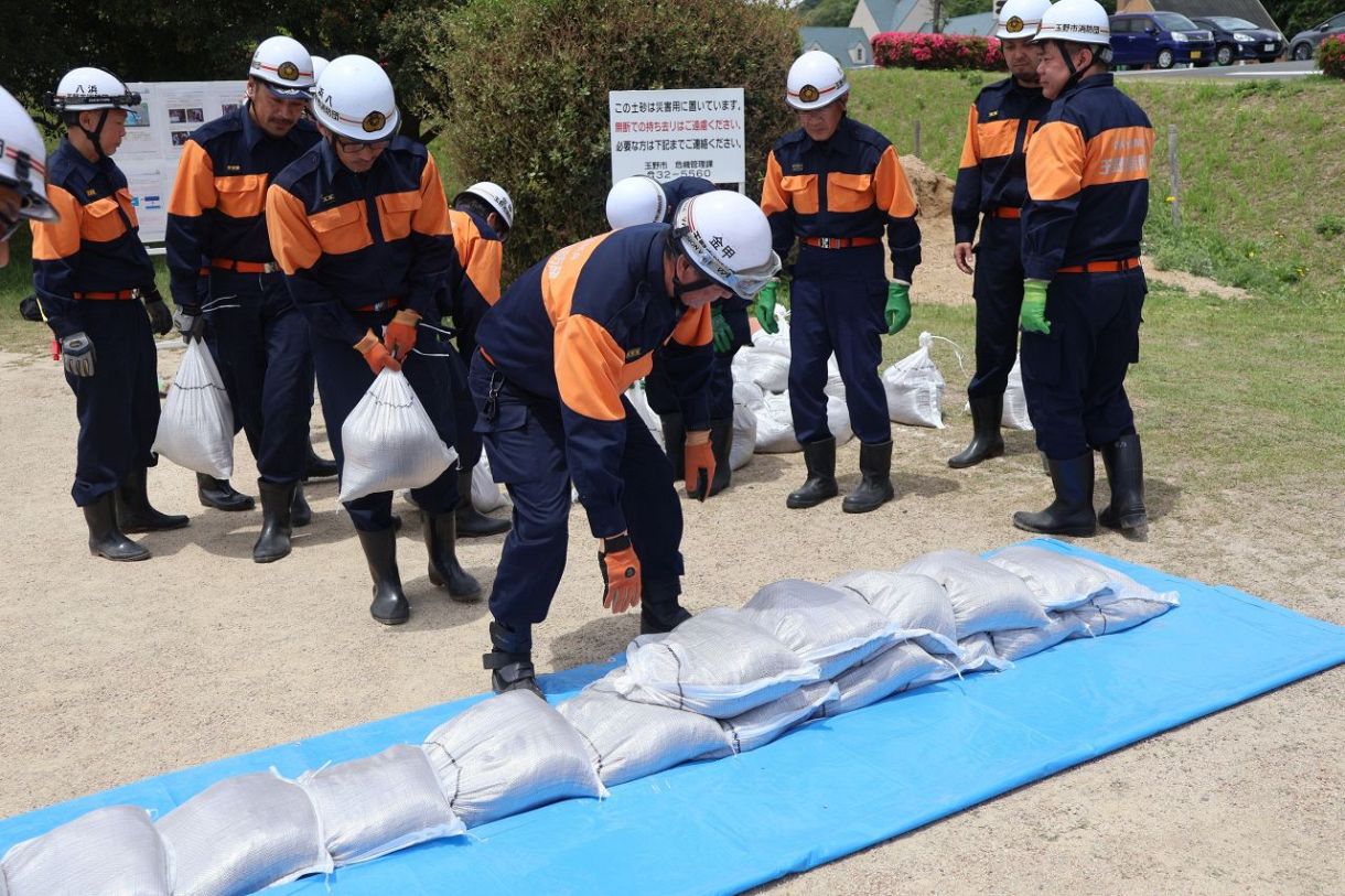 自然災害で迅速・適切な対応を 玉野市消防団４０人が訓練のサムネイル