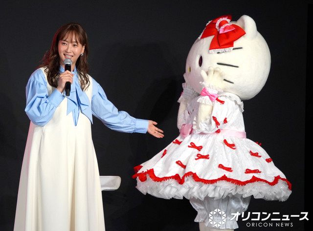 藤本美貴、“おなじみ”ハローキティ登場に喜び「プロポーズも結婚式も