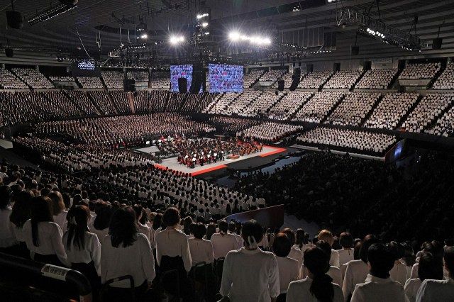 万博開幕日の鳥肌もの大合唱、年末に再び 『サントリー1万人の第九