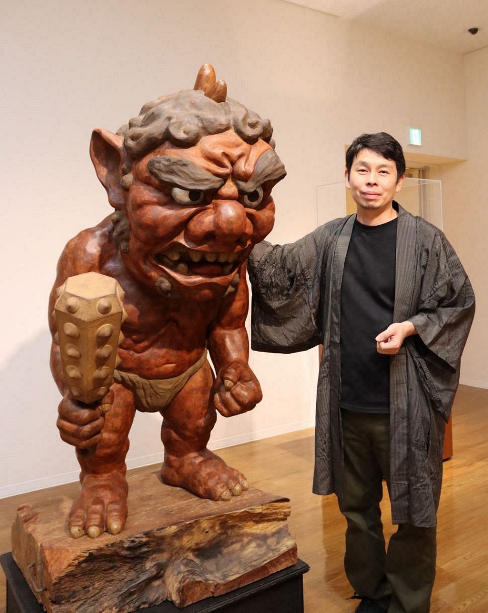 不確かな存在 親しみ深く 「妖怪彫刻家」武本大志 井原で岡山初個展