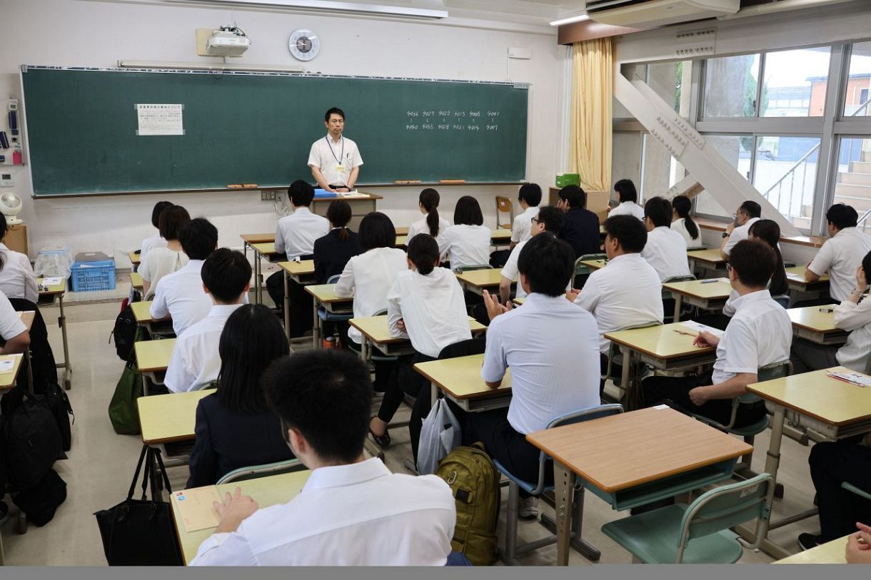 教員採用1次試験 岡山県2050人、岡山市976人挑む：山陽新聞
