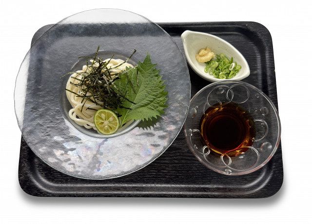 パン屋が「うどん」を新提案、しかし売り場に麺は無し？ 話題化の仕掛けとは