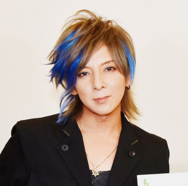 松岡充、デビュー30周年 当時のアー写投稿でファン興奮「懐かしい衣装