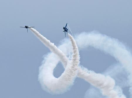 ブルーインパルス大空舞う 空自松島基地の航空祭：山陽新聞