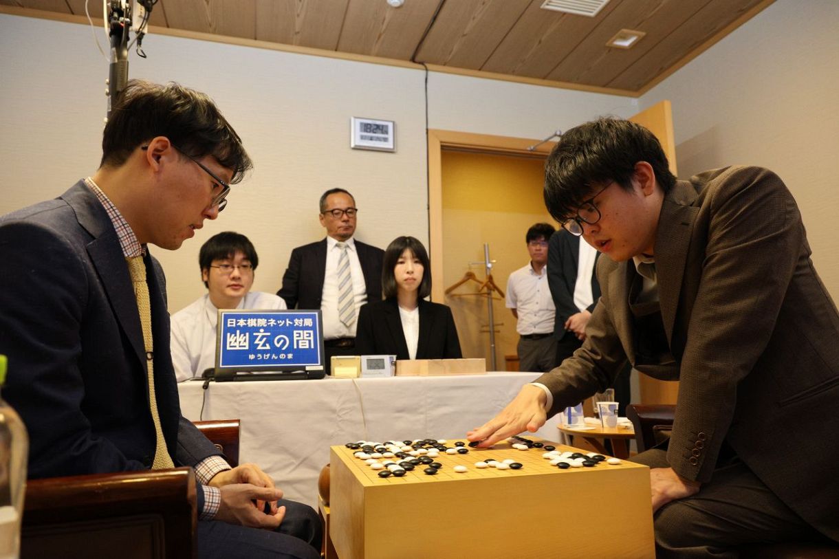 佐田七段戴冠ならず　碁聖戦、井山が６連覇【動画あり】