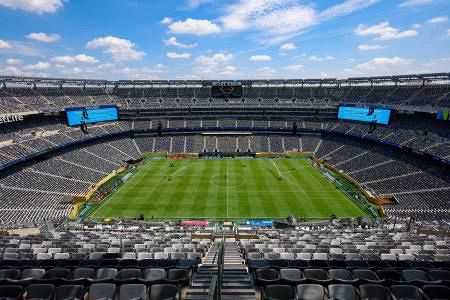 【お取り置き】神戸新聞7/22　高市政権骨太方針　酷暑日　サッカーW杯 サッカーW杯、暑さで健康リスク 温暖化進行で「守る対策必要」：山陽