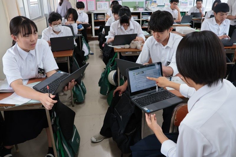 【教育はいま】　広がるデジタル教科書　動画や音声再生で多様な学びに