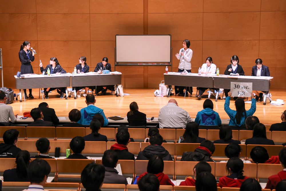 高校生が英語で討論 市立浦和がV 岡山で全国ディベート大会:山陽新聞デジタル|さんデジ