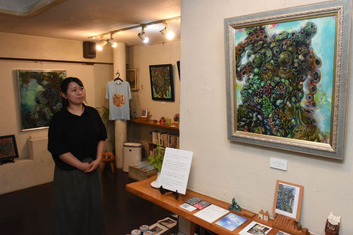 腐敗」がモチーフの油彩 真庭市出身の池田さん個展：山陽新聞デジタル