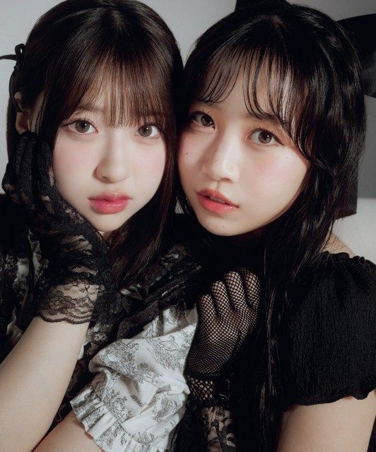 PiKi”松本かれん＆桜庭遥花、『CanCam』初登場で黒ゴシック衣装