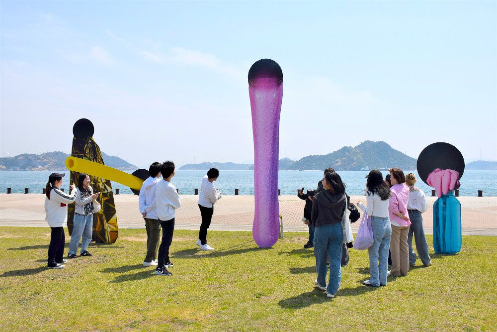 アートで非日常の島旅へ 瀬戸内国際芸術祭2025が開幕：山陽新聞