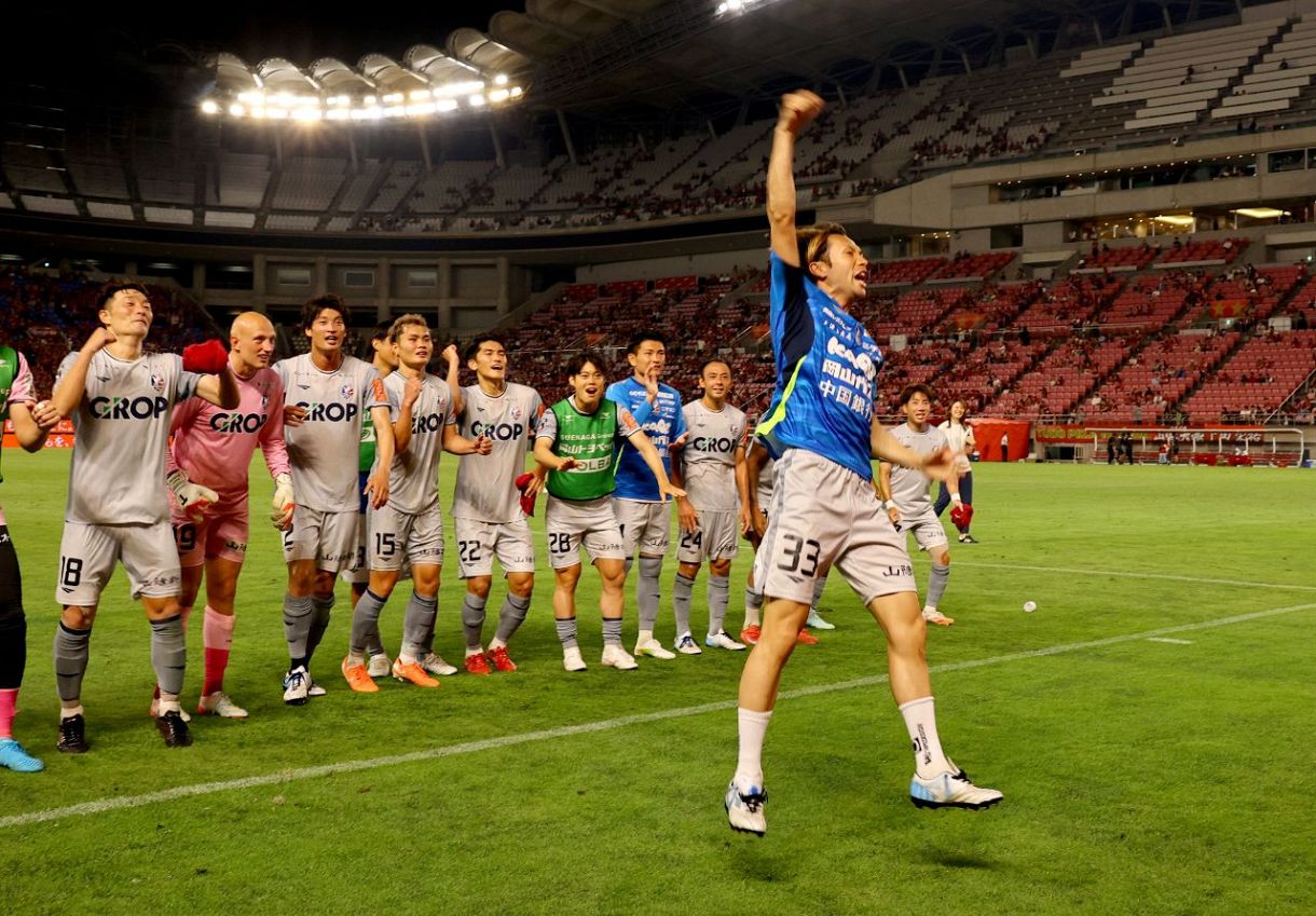 【値下げ不可】ファジアーノ岡山 ユニフォーム 33 神谷優太 Jリーグ 値下げ不可】ファジアーノ岡山 ユニフォーム 33 神谷優太 J