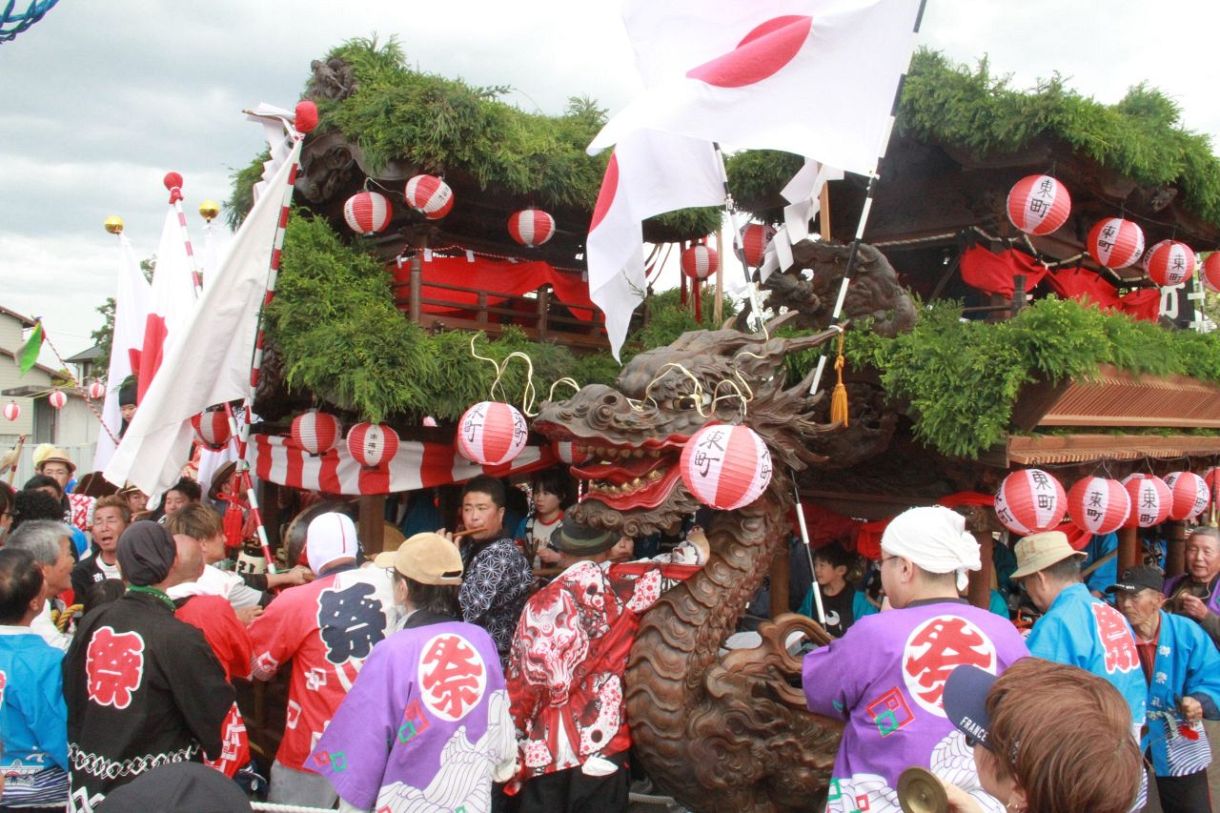 だんじり3基、威勢良く 瀬戸内・尻海地区で祭り：山陽新聞デジタル